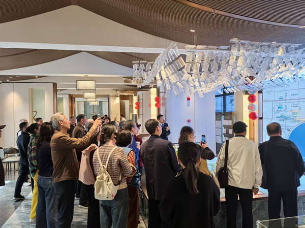 康养+旅游，，，，，，激活墟落振兴新引擎